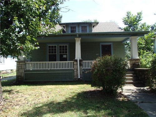 1119 S Main St