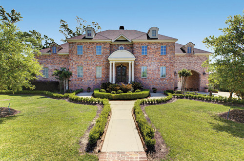 160 SANCTUARY DR