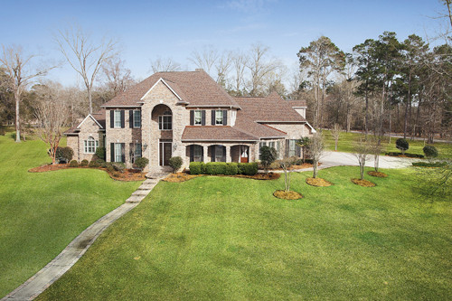 125 Twin Oaks Lane