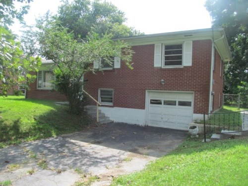 10502 Torrington Rd