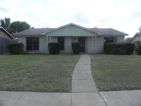 3014 Meadow Park Dr