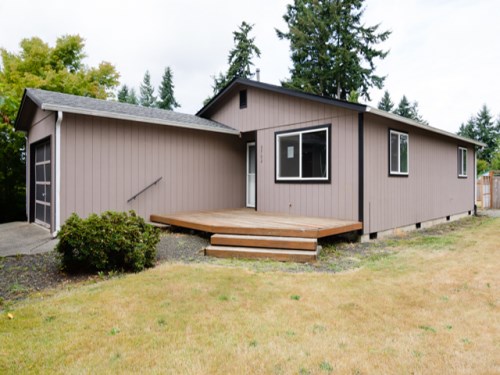 3702 Autumnwood Court SE
