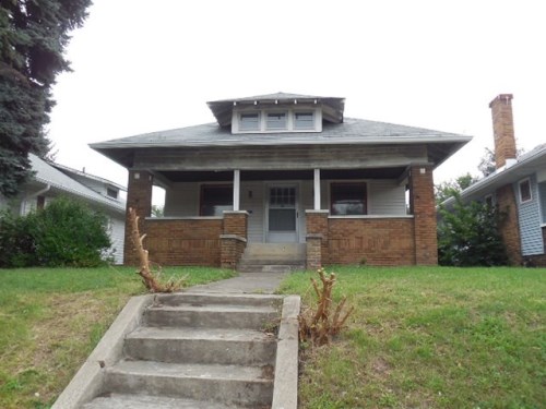 412 W 38th St