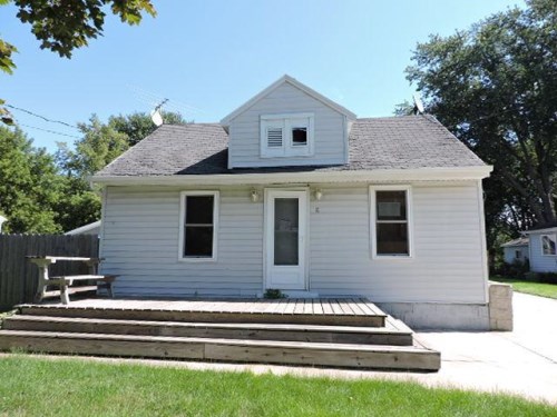 11 S Summerset Dr