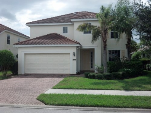 2096 Fairmont Ln