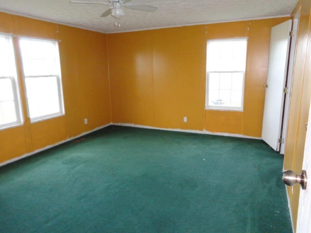 1384 Lambs Grove Rd