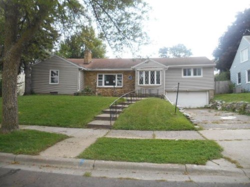 260 Roeller Ave
