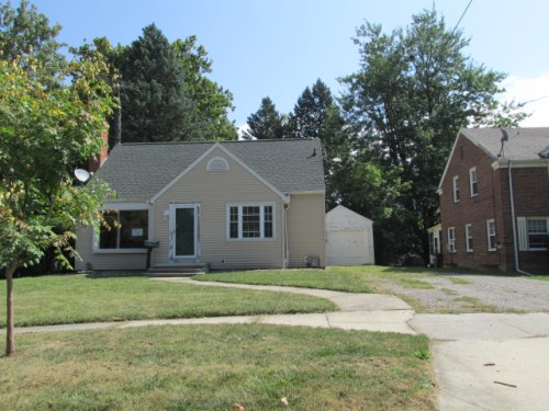 536 Budlong St