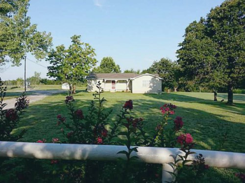 249 N Dobbs