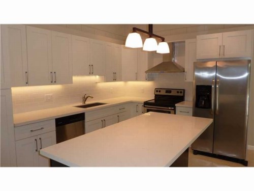 6215 SW 82 AV # .