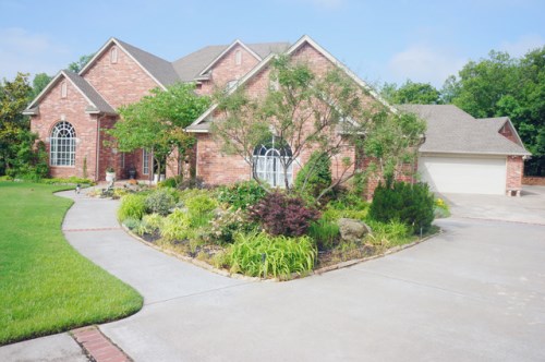 321 Hickory Forest Dr
