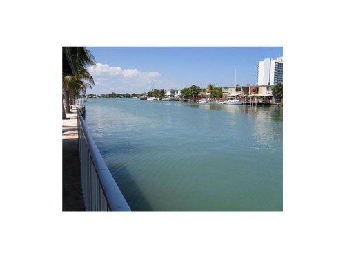 7207 BAY DR # 11