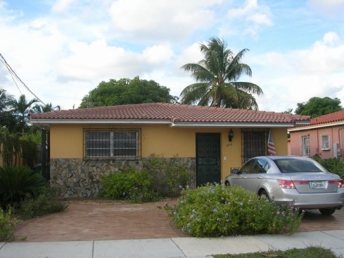 5775 SW 4 ST