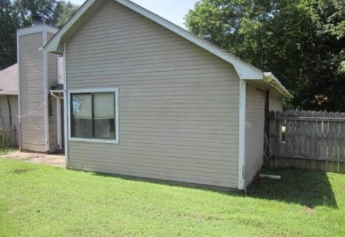 26 PARK DR