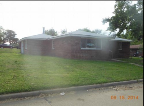 400 SE Queenstown Ave