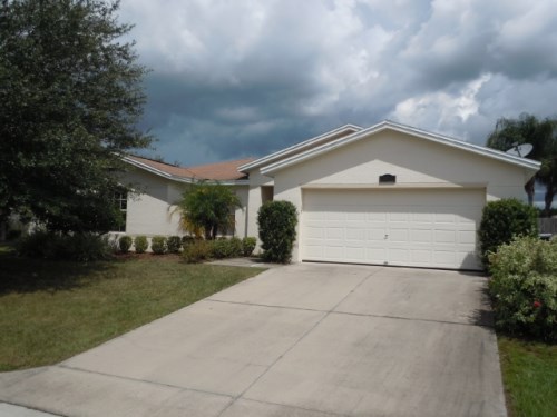 2013 Deerberry Ln