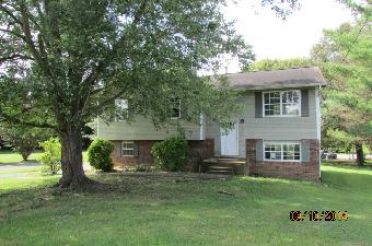 8618 Royal Oaks Dr