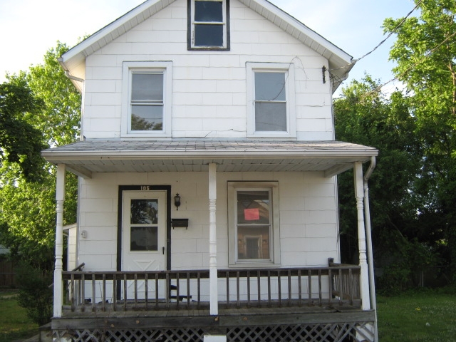 105 E Stockton St