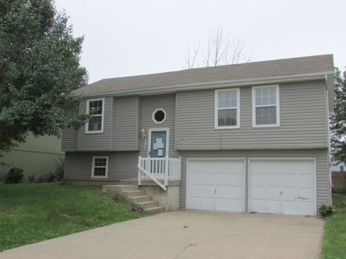 107 N Janell Dr