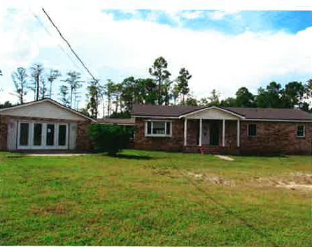 810 County Road 217