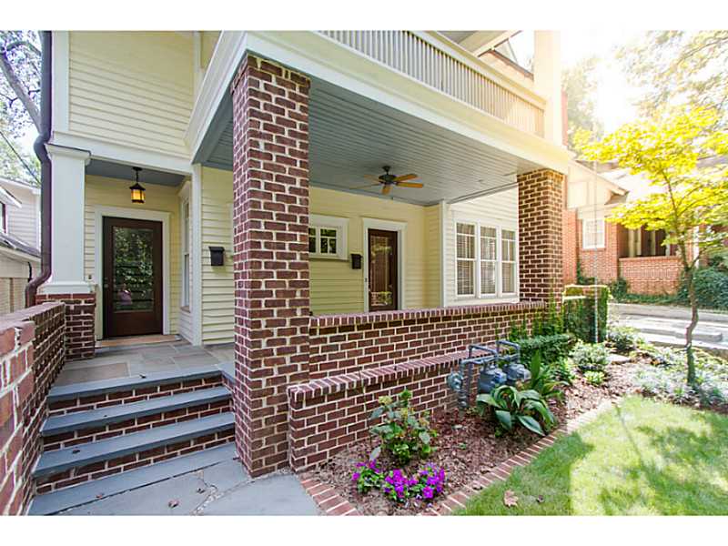 Unit B - 857 Monroe Circle