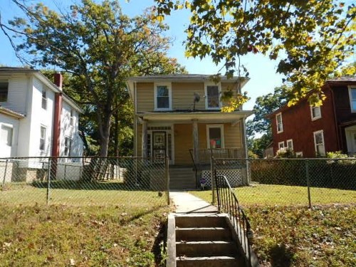 3715 Woodbine Ave