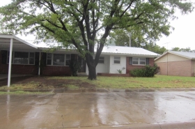 900 E Austin St