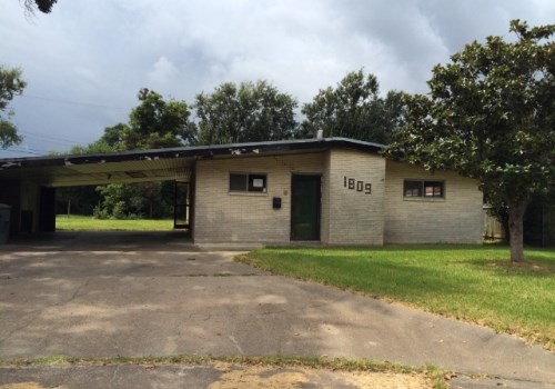 1809 Becker Place