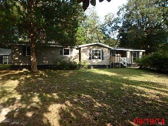 1708 Colonial Ln E