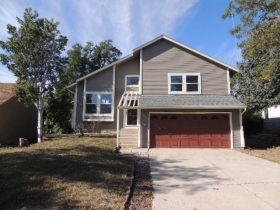 850 Greenbrier Dr