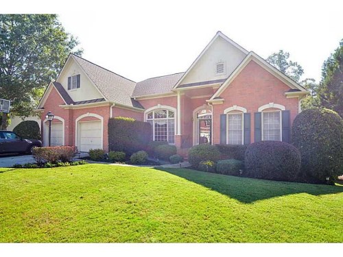 2033 Beaumont Lane