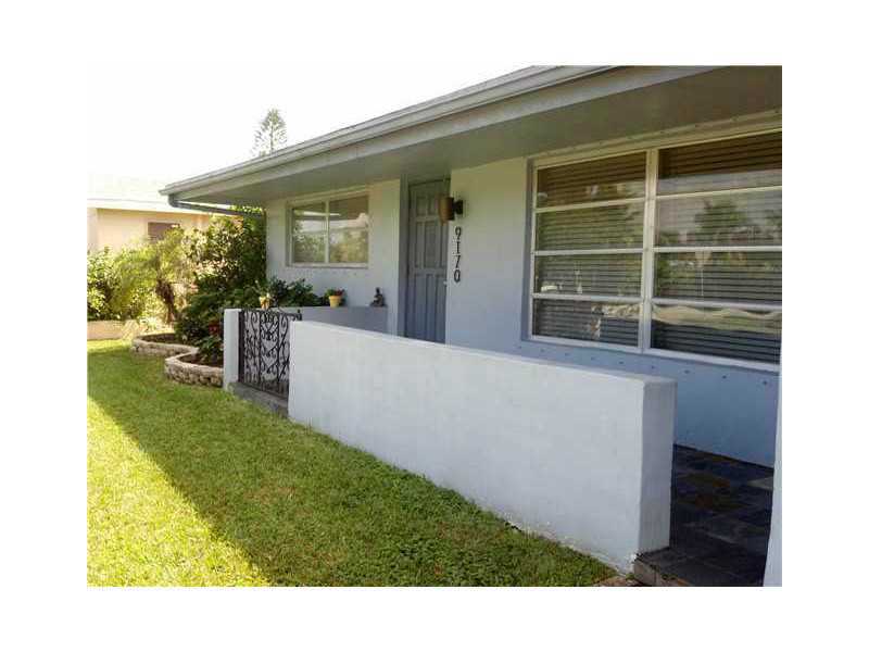 9170 NW 24 PL