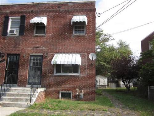 252 Oakwood St SE