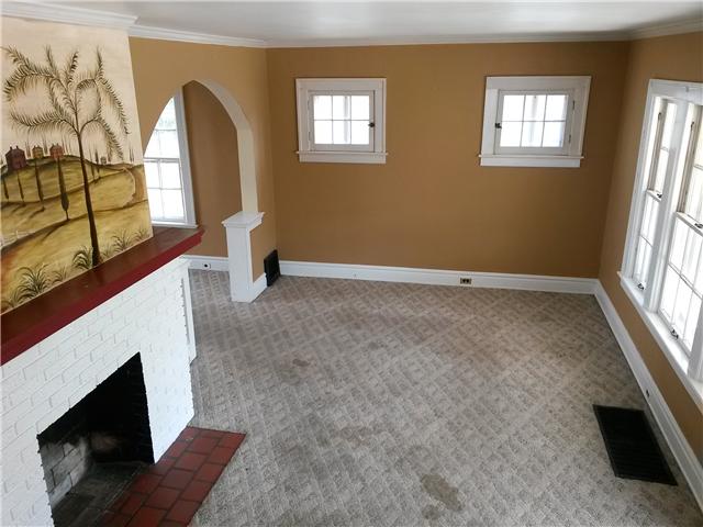 609 Cherokee Rd