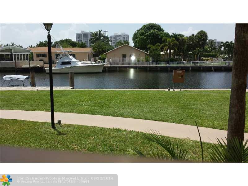 301 GOLDEN ISLES DR # 112