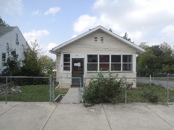 628 N High St