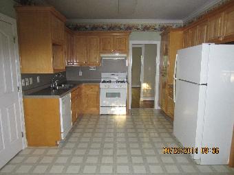 8633 Woodview Ln
