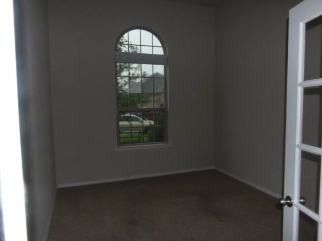 7902 Lake Commons Dr