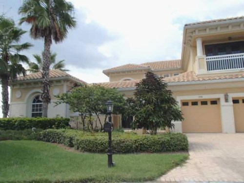 1040 Rainbow Ct