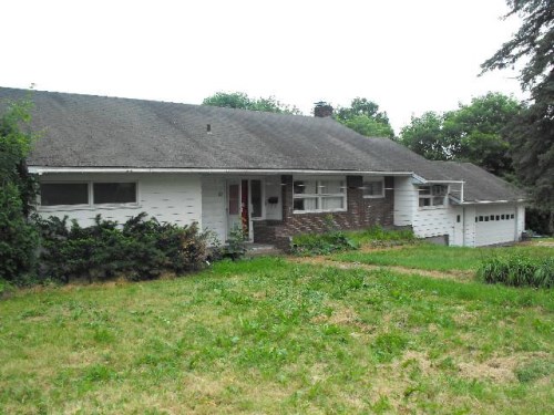 12 Veeder Ave