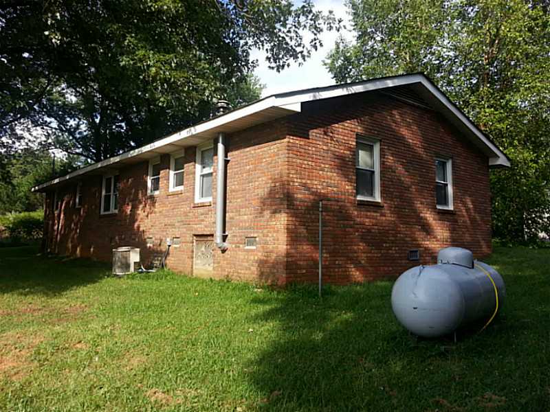 384 Roland Road