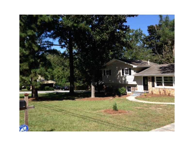 3001 Whispering Hills Drive