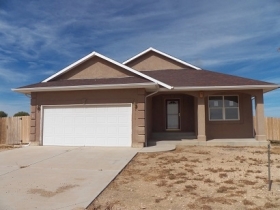 1313 E Bear Ln