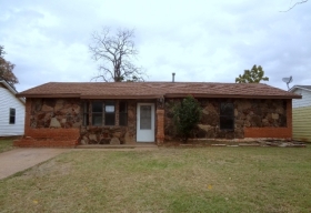 110 Devonshire Dr