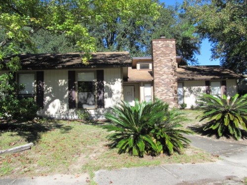 8661 Blackhaw Ct