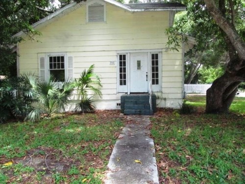 2902 11th Ave W