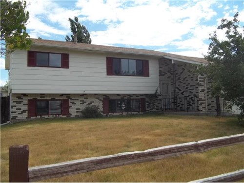 2261 Fairview Ave