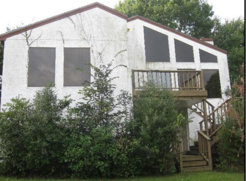 17 Waters Edge St