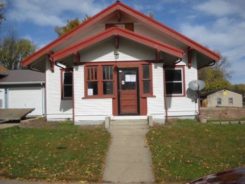 212 W Main St