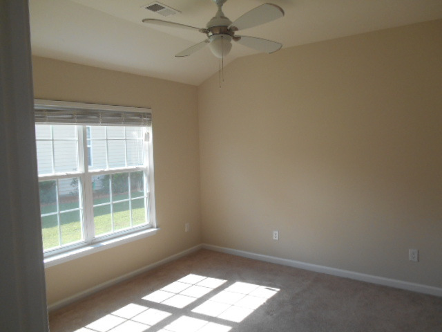 248 Barclay Dr